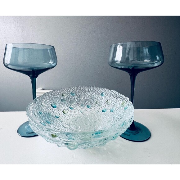 Curated Mid-Century Glassware | Coupe Cocktail Glasses w/ Vintage Asteroid Bowls - Picture 4 of 11